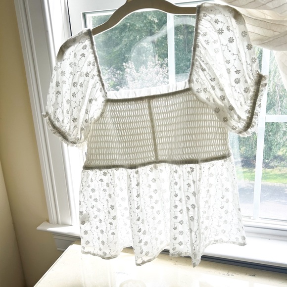 Francesca White Flowy Top | size medium | - Picture 2 of 2